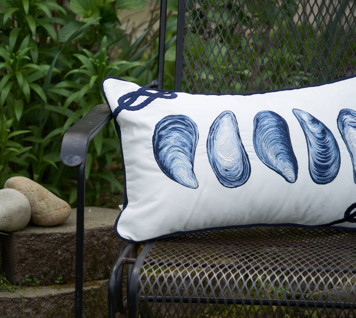 Blue Mussels Indoor/Outdoor