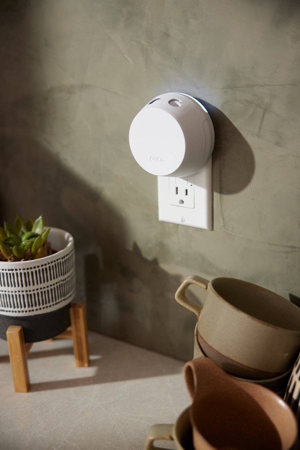 Pura Smart Fragrance Diffuser