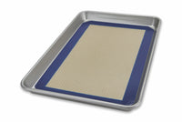 Quarter Sheet w/ Silicone Mat