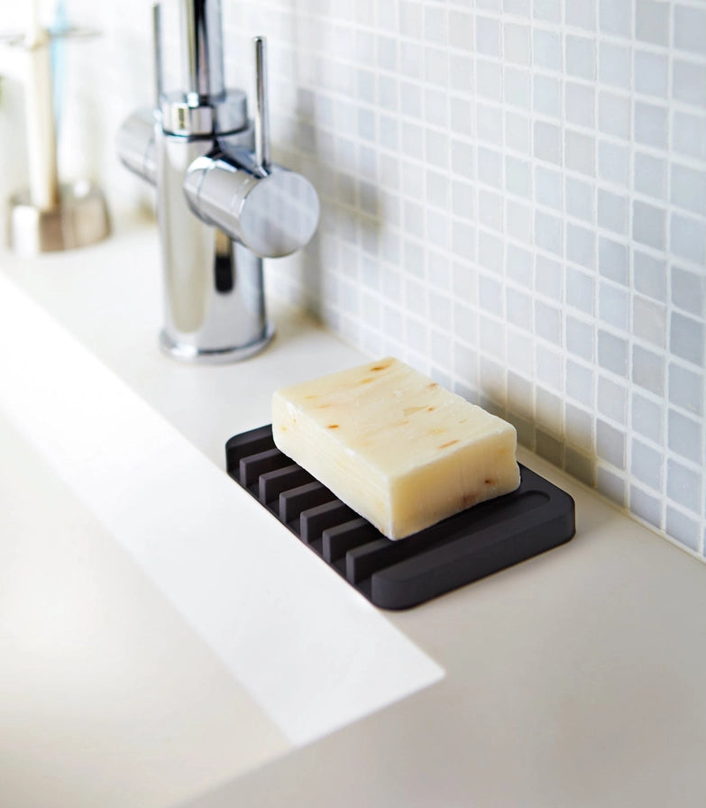 Angled Silicone Soap Dish