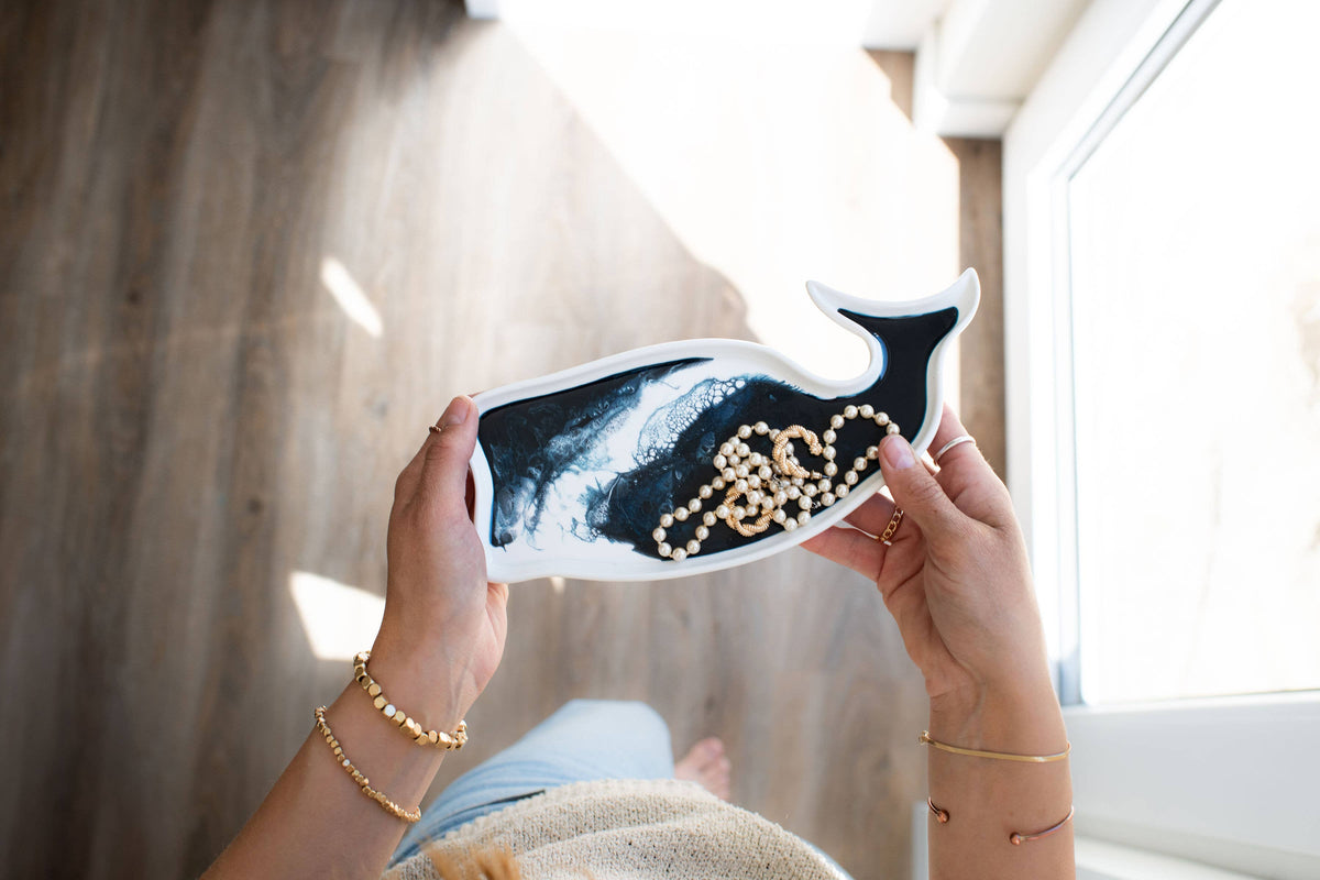 Ceramic Resin Whale Tray